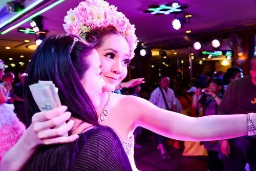 人妖国产,一个奇幻世界的诞生与传奇